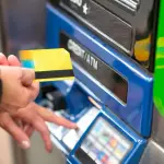 Conti correnti online: in arrivo le commissioni per chi preleva in sportelli automatici