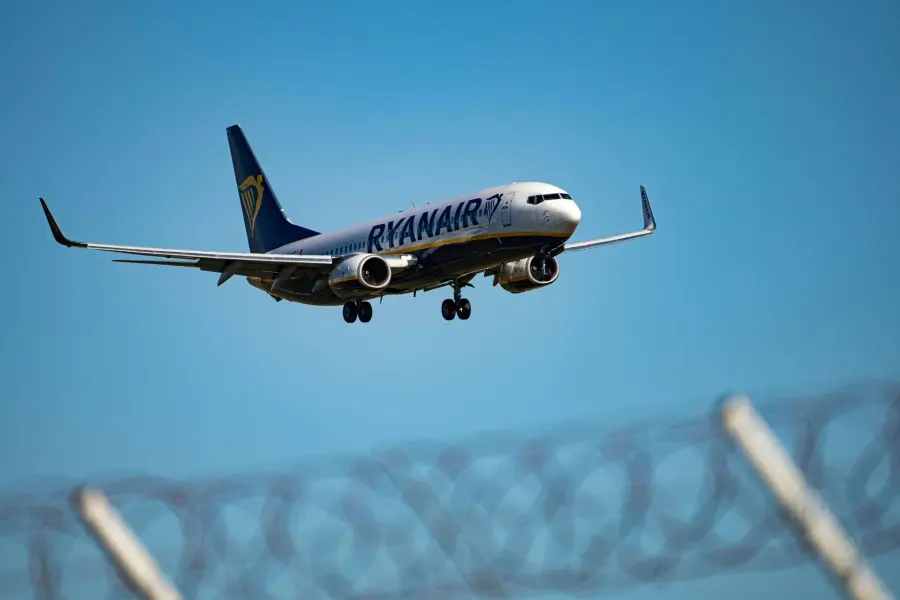 Ryanair, trimestrale boom: numeri da record per la compagnia low cost irlandese