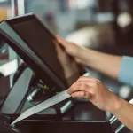 Bollette a 28 giorni, stop dal governo: si torna al vecchio regime