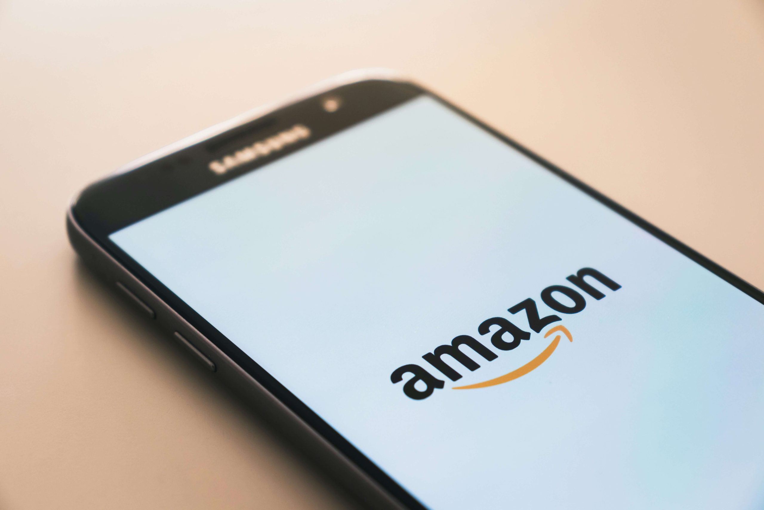 Amazon, ecco i mostruosi dati che dimostrano la straordinaria crescita del colosso e-commerce